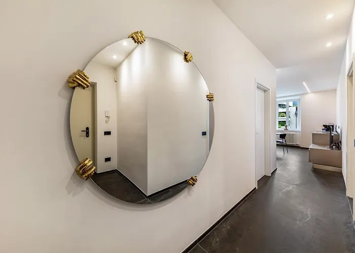 App 205 Palazzo Cavour Апартаменти *